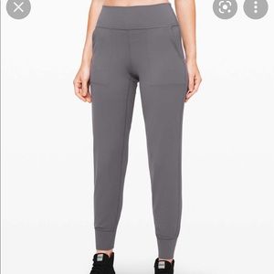 lululemon align jogger 28”